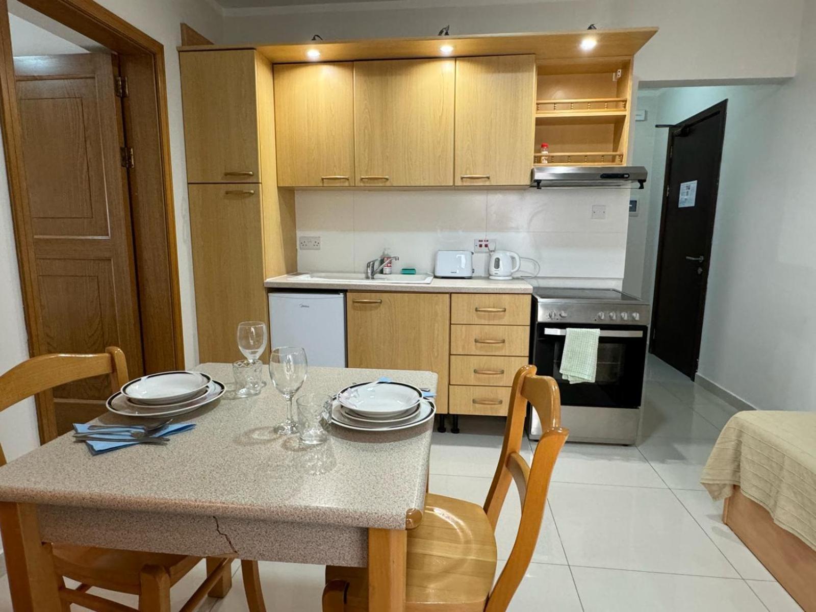 The Triton Aparthotel St. Paul's Bay Bagian luar foto