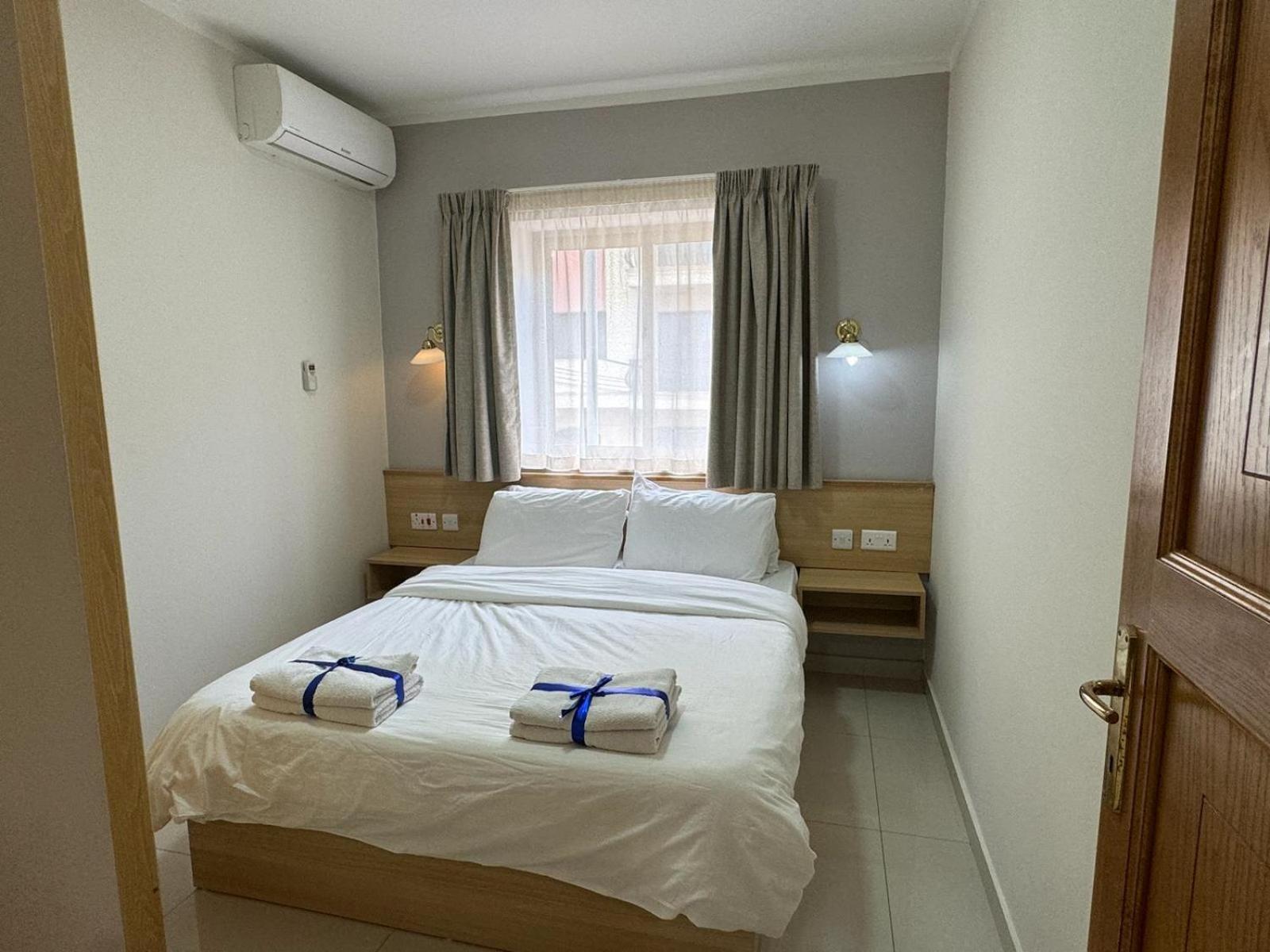 The Triton Aparthotel St. Paul's Bay Bagian luar foto