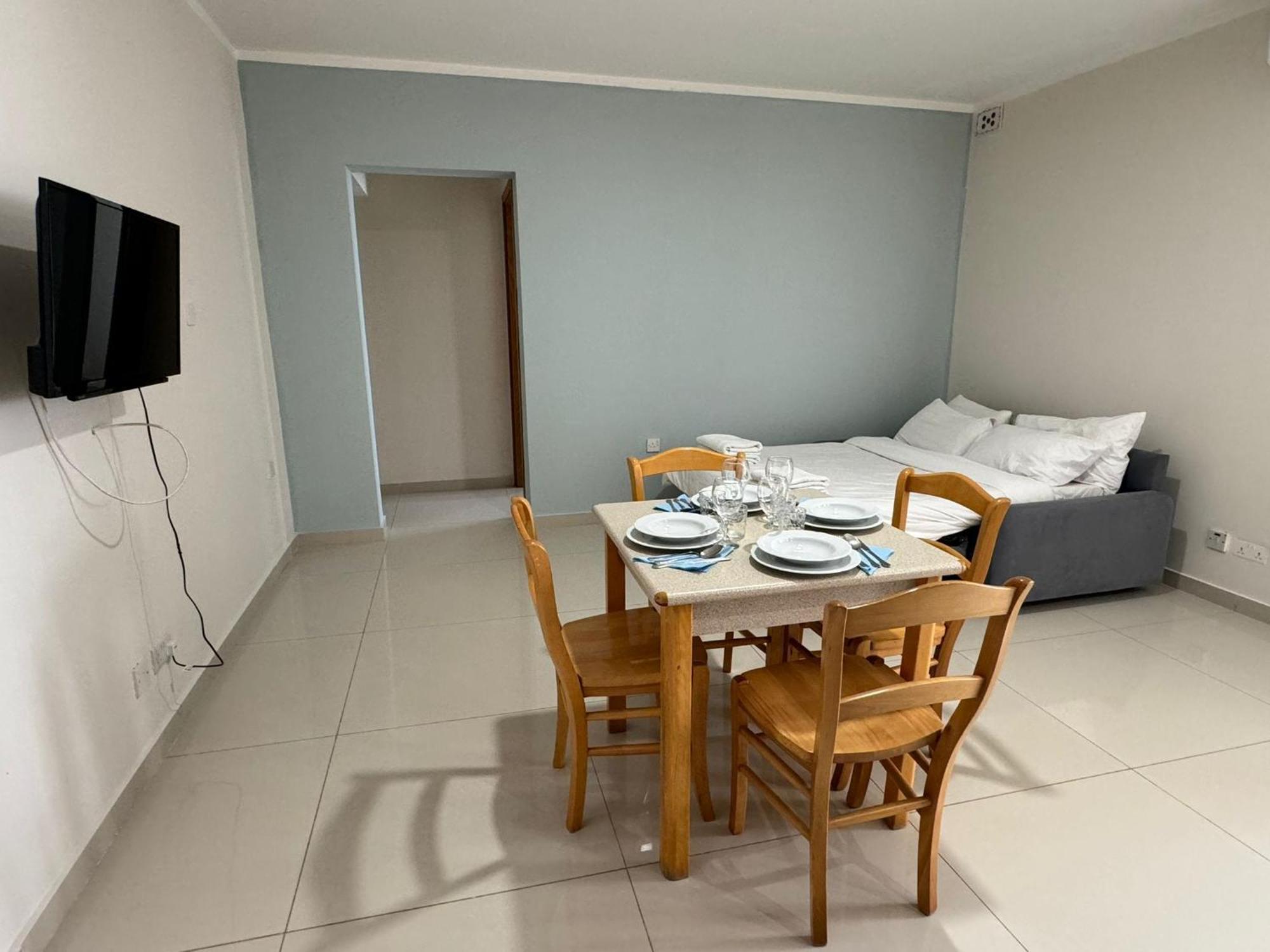The Triton Aparthotel St. Paul's Bay Bagian luar foto