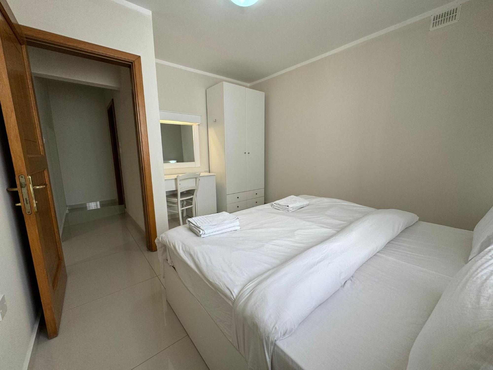 The Triton Aparthotel St. Paul's Bay Bagian luar foto